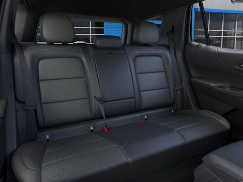 New 2026 Chevrolet Equinox LT w/ Convenience Package II FWD image 17