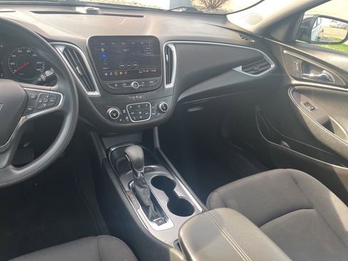 Used 2024 Chevrolet Malibu LT image 27