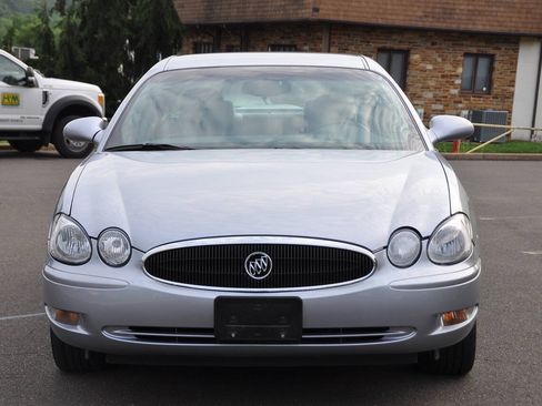 Used 2006 Buick LaCrosse CX FWD image 3