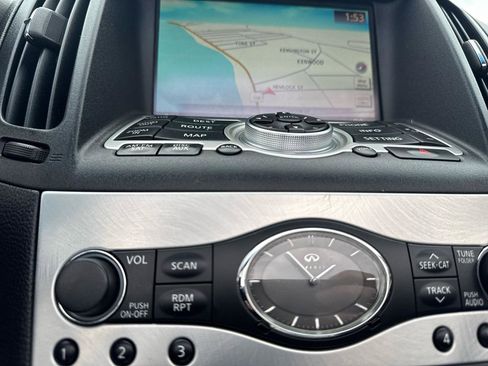 Used 2014 INFINITI Q60 Convertible w/ Premium Package image 34