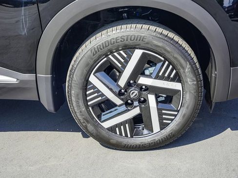 New 2026 Nissan Kicks SV image 10