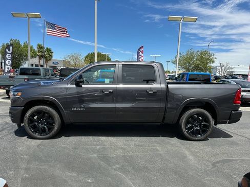 New 2026 RAM 1500 Laramie AWD/4WD image 3