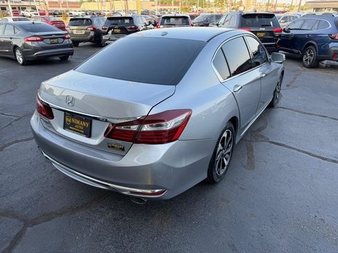 Used 2016 Honda Accord EX-L image 5