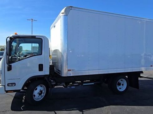 New 2025 Chevrolet Low Cab Forward image 4