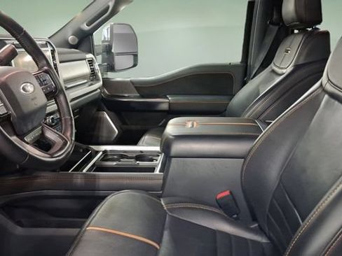 Used 2023 Ford F250 Platinum AWD/4WD image 9