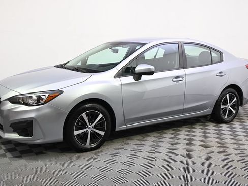 Used 2019 Subaru Impreza 2.0i Premium w/ Eyesight & BSD/Rcta & SRF AWD/4WD image 2