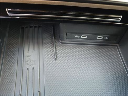 New 2026 Volkswagen Atlas SE FWD image 21