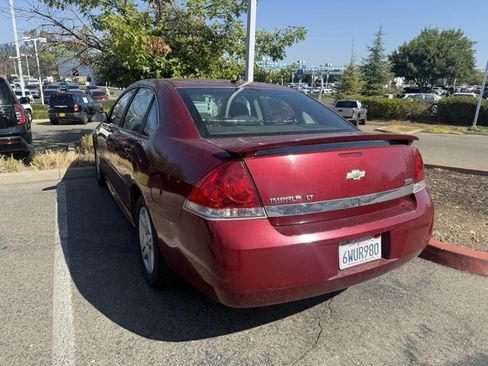 Used 2010 Chevrolet Impala LT w/ Convenience Package image 4
