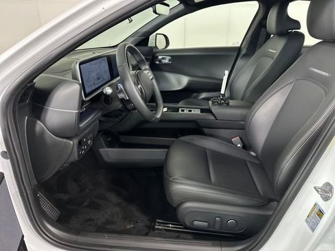 Used 2023 Hyundai Ioniq 6 SEL image 11