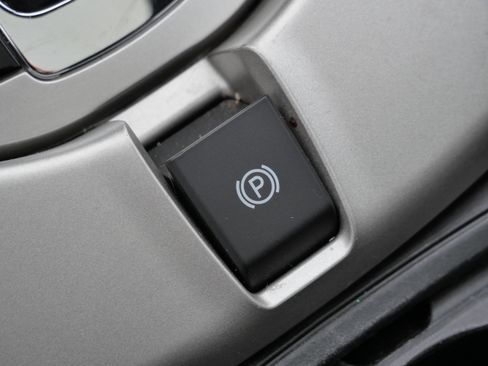 Used 2013 Chevrolet Captiva Sport LT w/ Convenience Package image 26