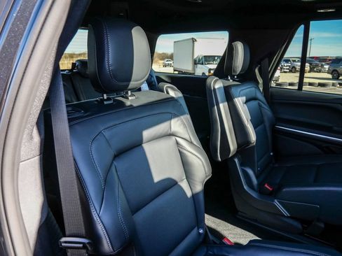 New 2025 Lincoln Navigator Reserve w/ Jet Appearance Package image 24