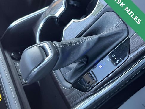 Used 2023 Toyota Highlander Limited image 26