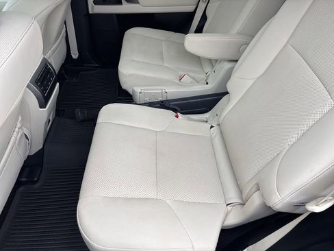 Used 2023 Lexus GX 460 Premium image 41
