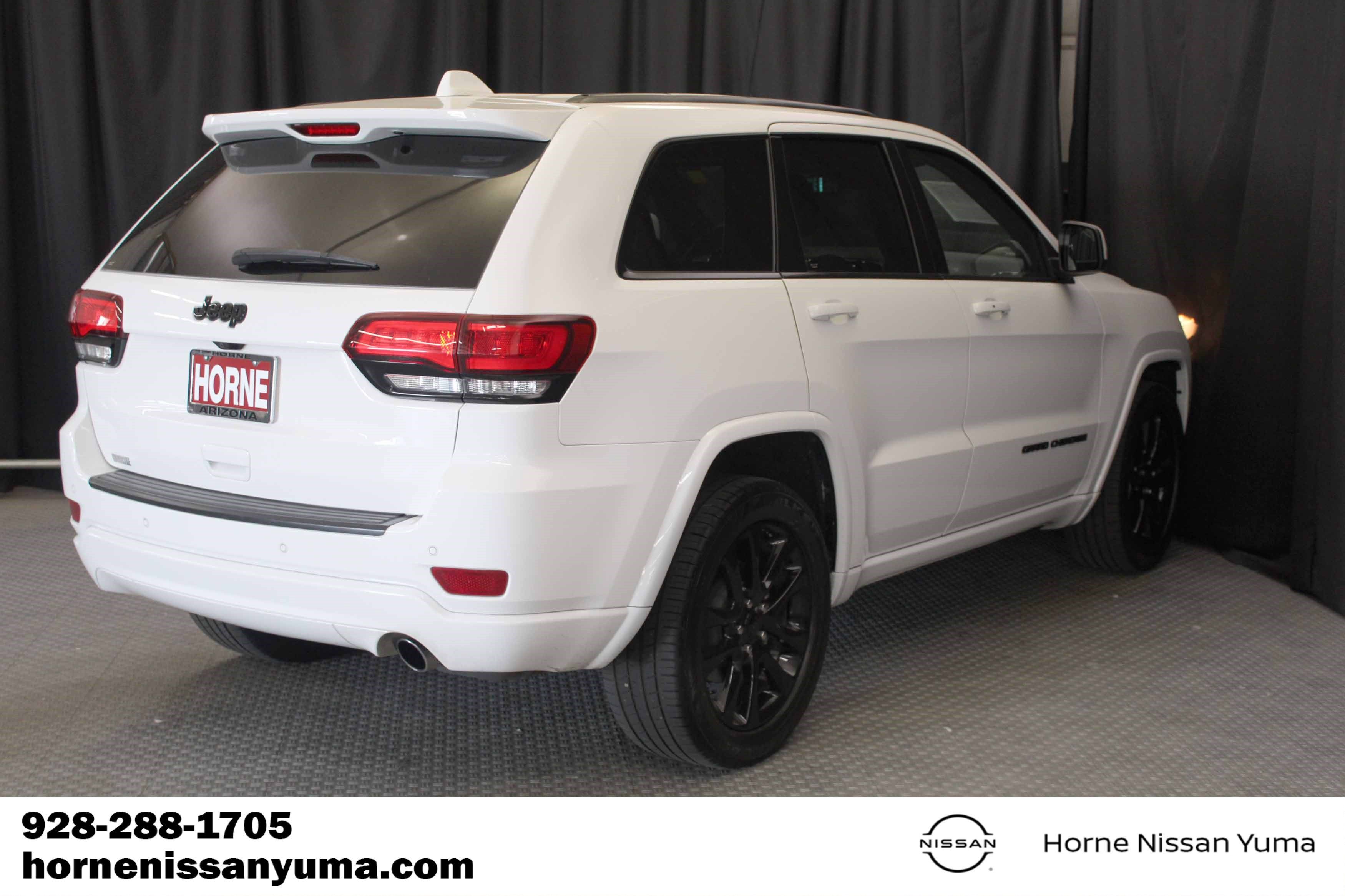 Used 2020 Jeep Grand Cherokee Altitude RWD image 13