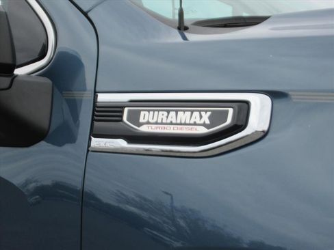 Used 2024 GMC Sierra 1500 Denali image 11