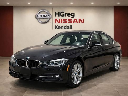 Used 2017 BMW 330i Sedan RWD image 3