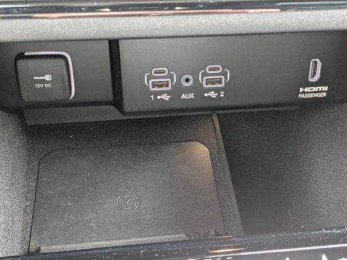 Used 2022 Jeep Wagoneer Series III w/ Premium Group I RWD image 31