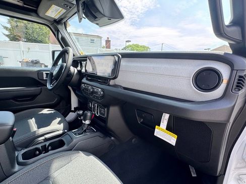 New 2026 Jeep Wrangler Unlimited Sport AWD/4WD image 18