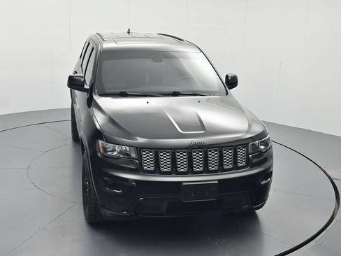 Used 2021 Jeep Grand Cherokee Laredo X AWD/4WD image 31