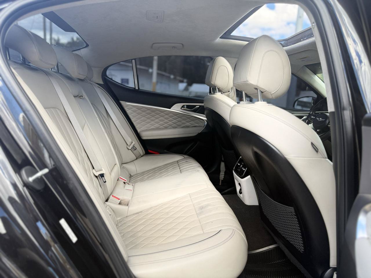 Used 2019 Genesis G70 2.0T Advanced w/ Dynamic Package RWD image 30