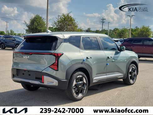 New 2027 Kia Seltos S FWD image 6