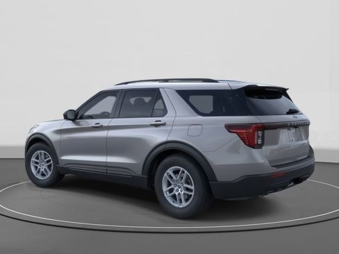 New 2026 Ford Explorer Active image 4
