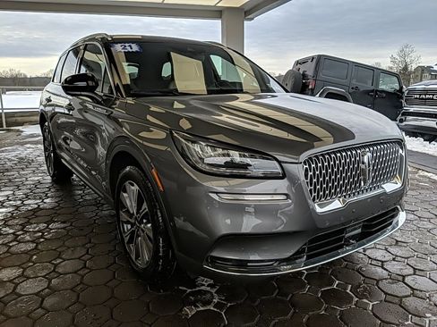 Certified 2021 Lincoln Corsair Reserve image 3