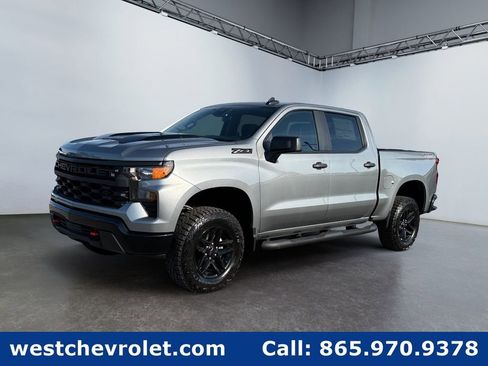 New 2026 Chevrolet Silverado 1500 Custom Trail Boss w/ LPO, Dark Essentials Package AWD/4WD image 7