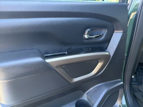 Used 2024 Nissan Titan SV w/ SV Bronze Edition Package image 13