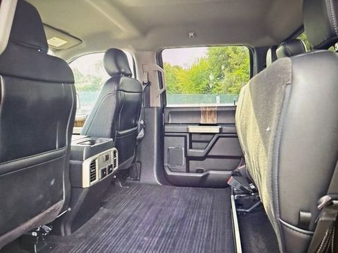 Used 2020 Ford F150 Lariat image 8