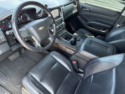 Used 2020 Chevrolet Suburban LT image 9