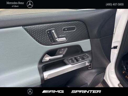 Used 2026 Mercedes-Benz GLB 250 image 13