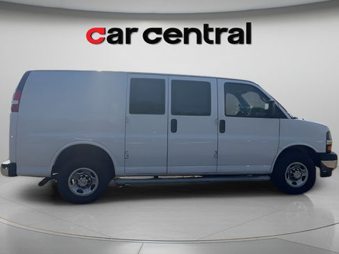 Used 2021 Chevrolet Express 2500 w/ Driver Convenience Package RWD image 6