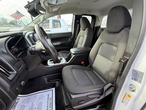 Used 2022 Chevrolet Colorado LT w/ Fleet Safety Package image 9