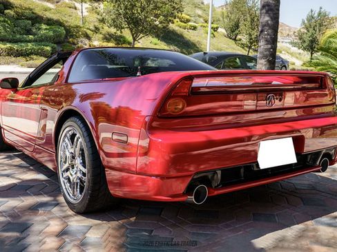 Used 2004 Acura NSX T RWD image 6