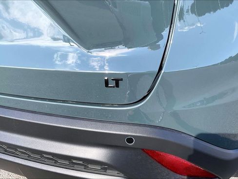 New 2026 Chevrolet Trax LT w/ Driver Confidence Package FWD image 9