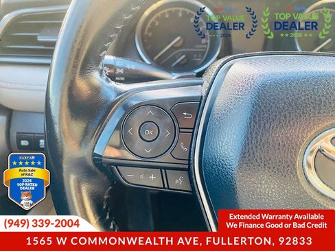 Used 2018 Toyota Camry SE FWD image 29