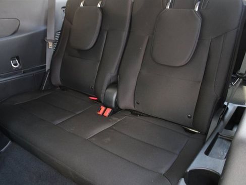 Used 2023 Ford Explorer XLT image 20