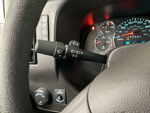 Used 2025 Chevrolet Express 2500 Extended w/ Driver Convenience Package RWD image 20