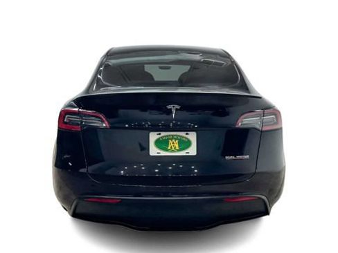Used 2023 Tesla Model Y Long Range AWD/4WD image 3