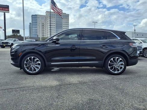 Certified 2023 Lincoln Nautilus Reserve image 24