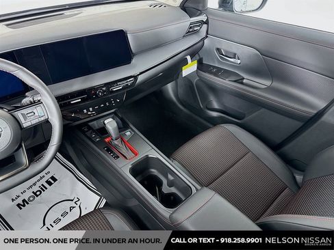 New 2026 Nissan Kicks SR w/ SR Premium Package FWD image 24