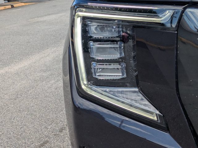 Used 2023 GMC Yukon Denali Ultimate AWD/4WD image 11