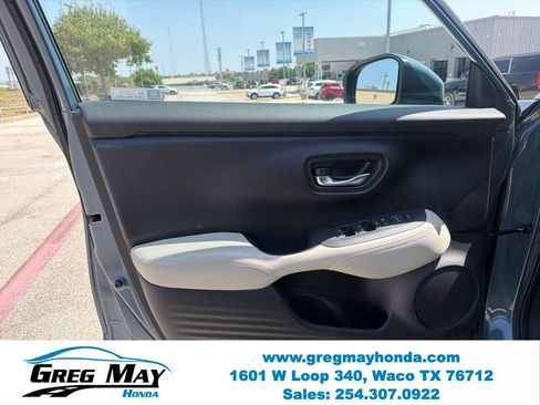 Used 2024 Honda HR-V LX image 10
