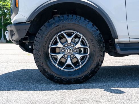 Used 2024 Ford Bronco Badlands AWD/4WD image 9