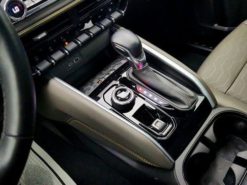 Used 2023 Chevrolet Colorado ZR2 w/ Desert Boss Special Edition AWD/4WD image 15