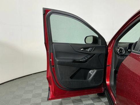 Used 2025 Chevrolet Equinox LT w/ Convenience Package II FWD image 19