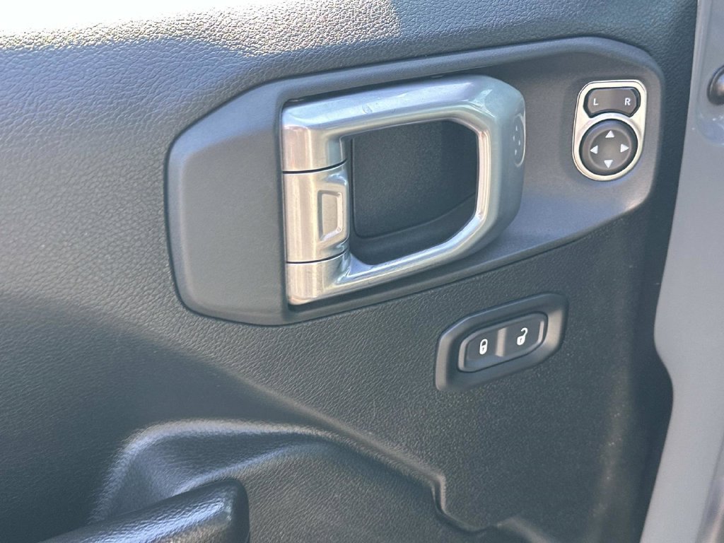 Used 2020 Jeep Wrangler Unlimited Sport AWD/4WD image 16