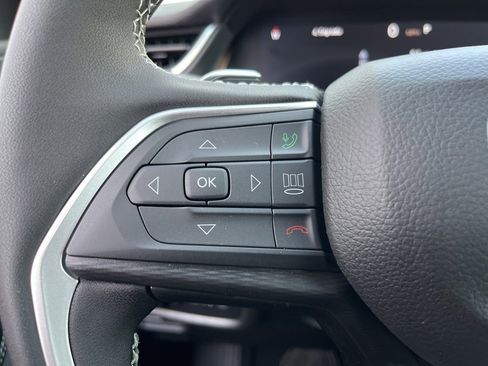 New 2025 Jeep Grand Cherokee L Altitude image 29