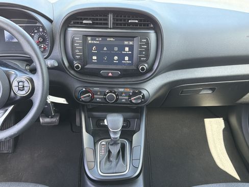 Used 2021 Kia Soul S FWD image 10